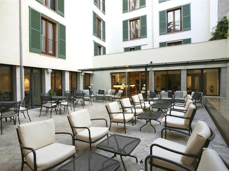 Petit Palace Hotel Tres ปัลมาเดมายอร์กา ภายนอก รูปภาพ